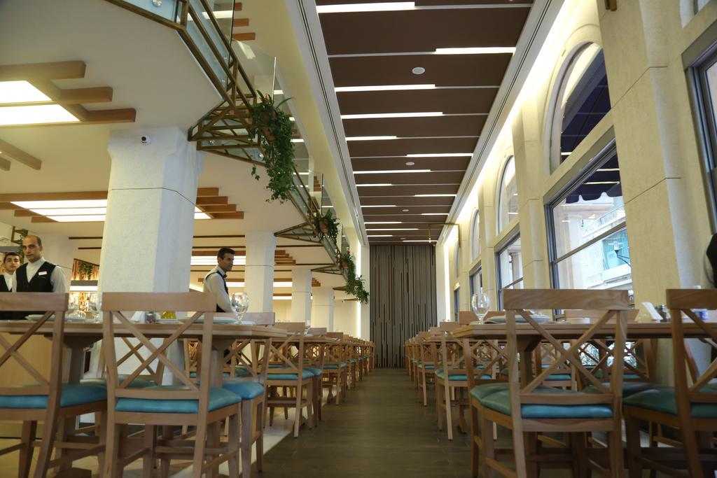 Serenada Golden Palace - Boutique Hotel Beirut Exterior foto